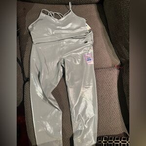 DKNY SPORT faux silver shimmer leggings with matching sports bra